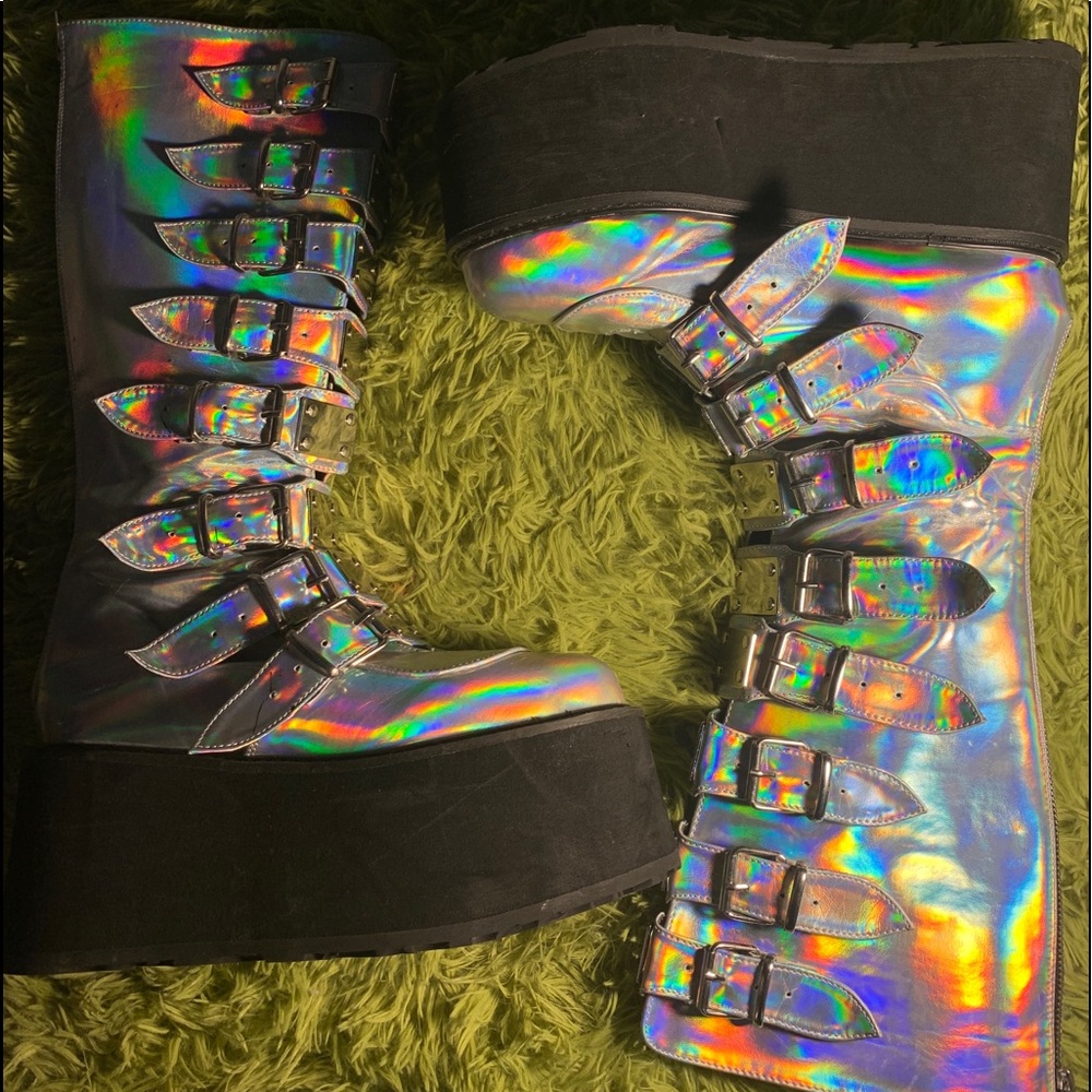 Pre-owned sliver holographic DAMNED-318